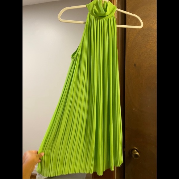 NWT Naked Zebra High Neck Pleated Green Dress from Fabrik - Picture 2 of 6